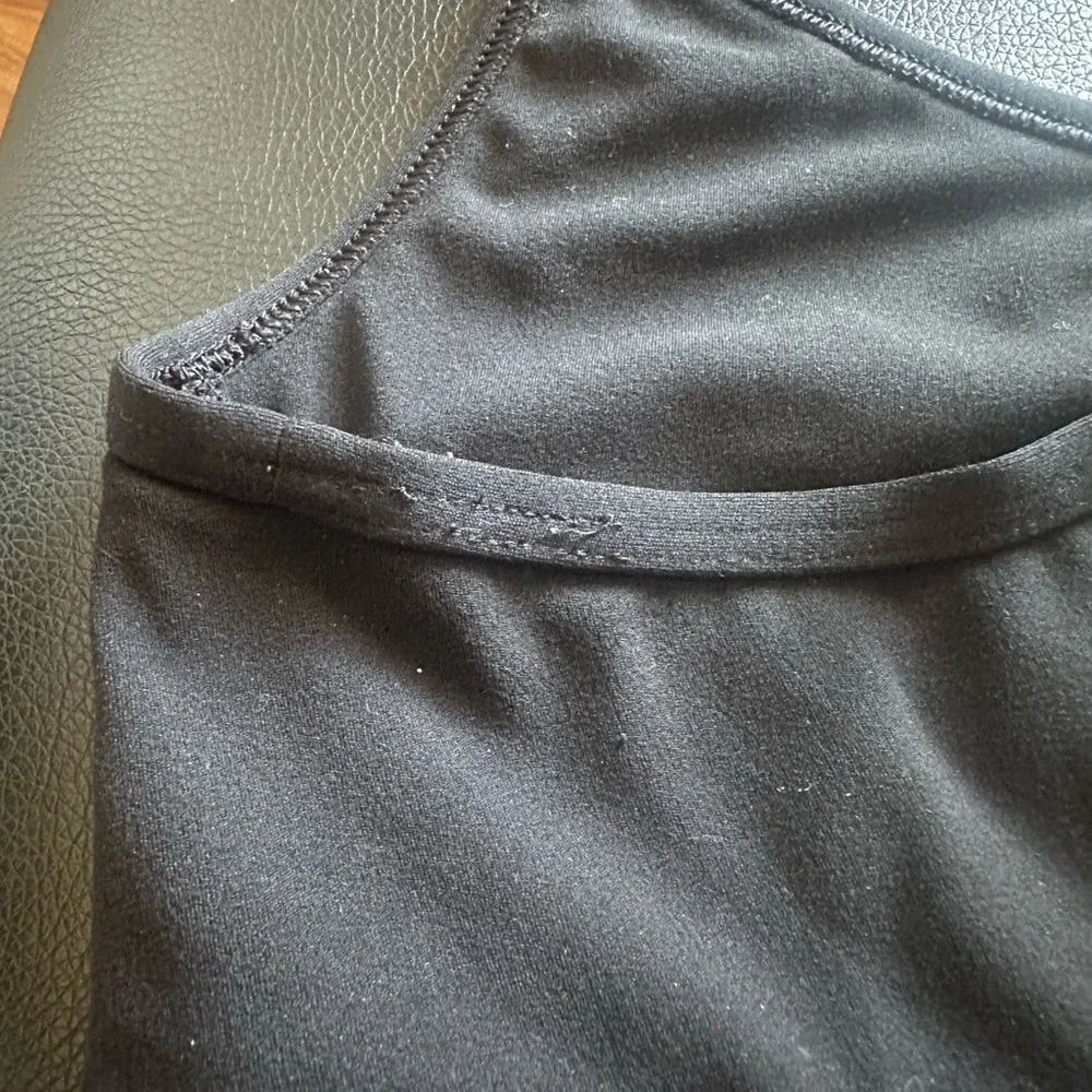 Vuori Black Scoop Neck Lightweight Sports Bra XS - Picture 3 of 4